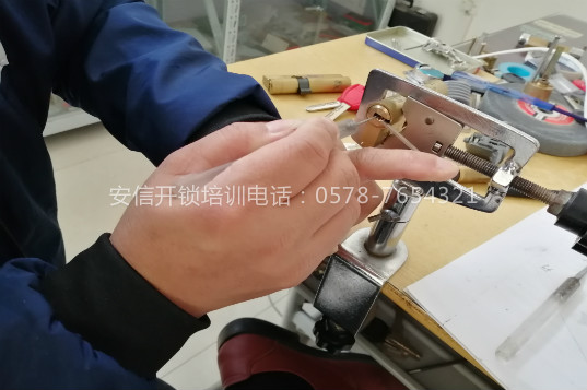 焦作0基础学锁匠技术要学多久？